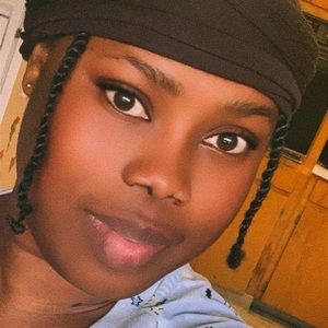 Meet your Posher, Latifa